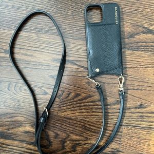 Pebble Leather Crossbody Bandolier in Black/Gold (Apple iPhone 12 Pro)